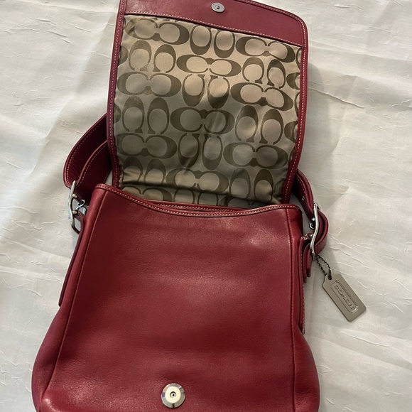 Coach red satchel style purse - Picture 3 of 13